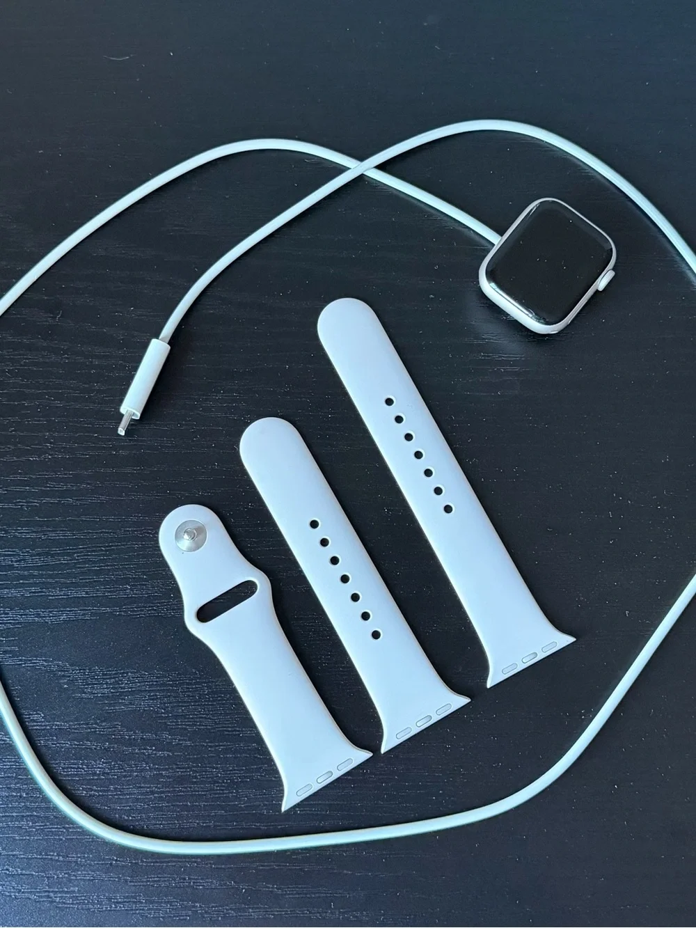 Apple Watch Series 7 41mm Beige Band S/M GPS